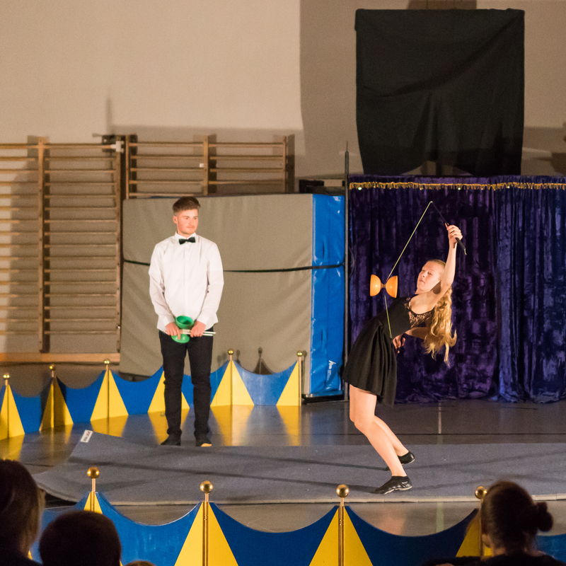 Universal Juggling Battle